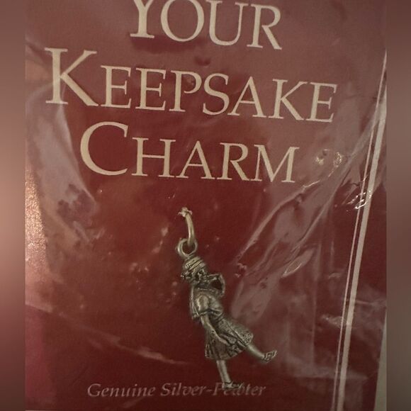 Vintage Keepsake Charm in Genuine Silver-Pewter - Picture 10 of 17
